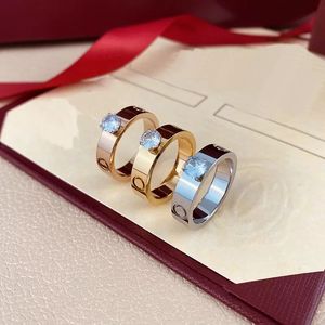 New high quality designer designed titanium gold Couple ring classic jewelry ring for men and women Silver Single Diamond Ring