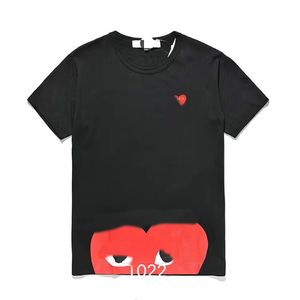 Play Camiseta Mens Designer T-shirt Casual Algodão Bordado Manga Curta Verão T-shirt Tamanhos Asiáticos Camisa de Coração Vermelho Alta Quanlity Camisetas Bordado de Alta Qualidade BI6A