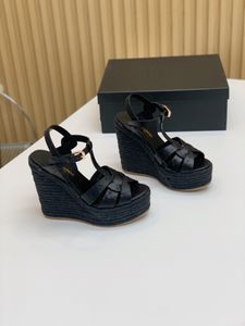 Sapatos femininos Sandálias de tributo a couro Paris Plataforma de alpargala Cunha de fivela de fivela Caixa original Sandália de tira t-shera de couro real 34-42 estilo de rua da moda