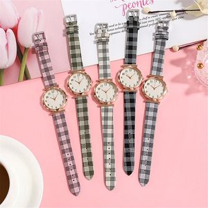 Armbandsur Ladies Quartz Watch Band Lysande personlig kreativ marmor kvinnlig handled lyxkvinnor klockor