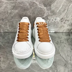 2023men designer casual skor reflekterande kedjereaktion sneakers trippel svart vit mocka blå gul fluo tan lyxiga män kvinnor sko designer tränare