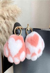 2021 Women Car Key Pingente Pingente Mink Fur Cat Paw Toychain Chofte Bag Charm Ornamentos de Pompom Soft Plush Plush Bear Claw Key Rings H11269069760