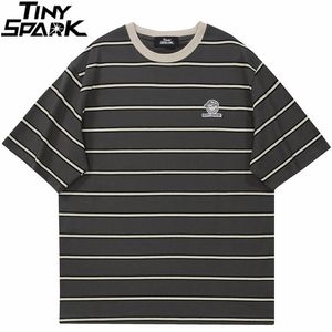 T-shirt da uomo T-shirt hip hop streetwear T-shirt vintage retrò a righe T-shirt casual in cotone Harajuku T-shirt estiva a maniche corte da uomo 230328