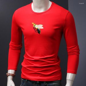 Herr t skjortor lång bin broderi röd hylsa t-shirt män höst vinter förtjockad t-shirt bomull varm o-hals smal fit skjorta