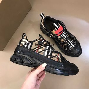 Designer Sneakers burbrerys Hommes chaussures Arthur Print Check Trainer Platform Trainers Striped Sneaker Vintage Suede Shoes Taille 38-44