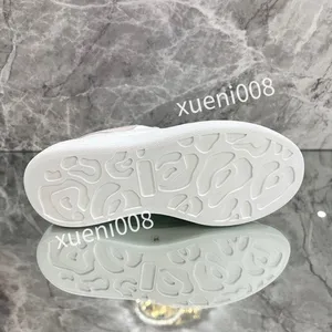 2023TOP NEW WOMENS CASALESTES SHEALEACTERAINE SHIERENTERS TRIPLE TRIPLE BLAIN WHITE Blue Blue Yellow Mens Mens Women Women Shoe Segtser Travelers