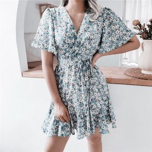 Casual Dresses Summer V-Hals Geometric Floral Women Dress Ruffle Decoration Fashion Sexy Country Style Lady