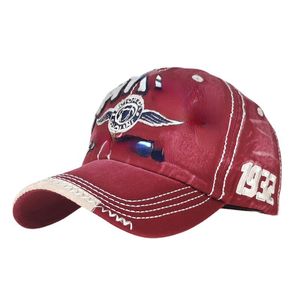 スパーク野球帽のデザイナーレター刺繍ファッションストリートケット男性のための高品質の綿帽子