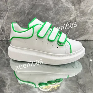 Topp designer casual skor reflekterande kedjereaktion sneakers trippel svart vit mocka blå gul fluo tan lyxiga män kvinnor sko designer tränare2023