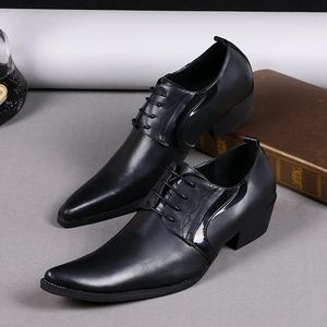 أحذية رجال عالية الكعب الأسود أحذية أسود من الجلد أوكسفورد للرجال المدببة في إصبع القدم أعمال الذكور أحذية الرجال الرسمية