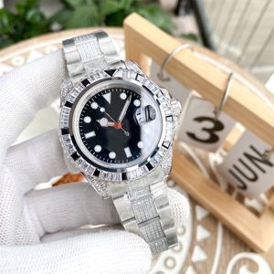 Oglądaj Diamond Mens Wristwatch Automatyczny ruch Wodoodporny 40 mm Strap ze stali nierdzewnej Masowe zegarek Montre de Luxe es