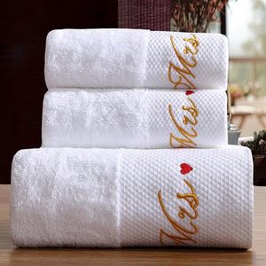 Set di asciugamani da bagno bianchi con ricamo a 5 stelle el 100% cotone telo mare grande marchio assorbente bagno ad asciugatura rapida semplice