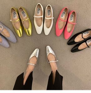 Scarpe eleganti Sepatu Flat Wanita Musim Panas Gesper Persegi Balet Ujung Lembut Balerina Nyaman Kulit Mary Jane 230329