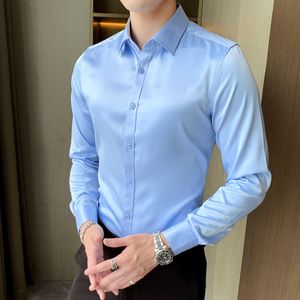 Koszulki męskie jesienne zima Koszula z długimi rękawami męski jedwabny elastyczny elastyczny nie żelazny luksusowy koreański biznes wygoda Slim Solid Shirt 230329