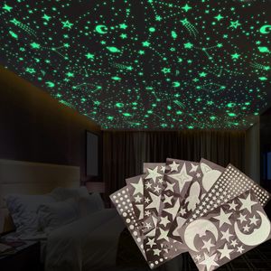 Adesivos de parede 3d Bubble luminous Stars Dots da lua adesivos de parede para o quarto do quarto de crianças decoração de decoração caseira no escuro Decalques de combinação de bricolage 230329