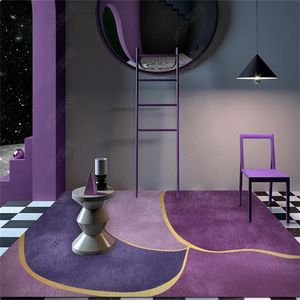 Teppich Luxus-Wohnzimmer dekoriert mit großflächigem lila geometrischem Teppich, der als rutschfester Bodenbelag im Schlafzimmer 230329 verwendet wird