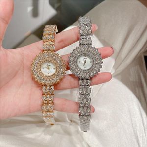 Armbanduhren Cacaxi Elegante Quarz-Frauen-Uhr-Luxuxrhinestone-Art-Art- und Weisewasserdichte Damen-Legierung Relogio Feminno A312Armbanduhren