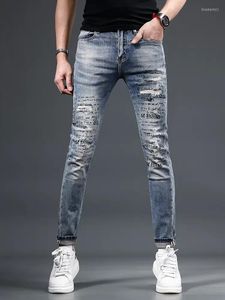 Jeans da uomo alla moda stampati strappati da uomo estate casual pantaloni in denim dritti slim fit azzurri CP2269