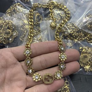 Designer colares de alta qualidade Colares de colar de gargantilha cubana punk vintage grossa link cadeia para mulheres acessórios de jóias de ano novo gn-060