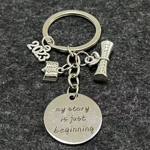 Moja historia po prostu zaczyna licencjat z ukończeniem ukończenia czapki Keyring Memorial Women Mężczyznę Kluczowy łańcuch