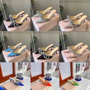 2023 Luxury Sandal Satin Bow Pumps Crystal Pycklat Rhinestone Evening Fashion Shoes Stiletto klackar Sandaler Kvinnor Hälta lyxdesigner Ankel Strap Dress Shoe