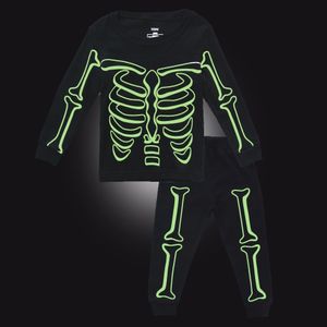 Set di abbigliamento BINIDUCKLING Pigiama da ragazzo per bambini Scheletro luminoso Indumenti da notte a maniche lunghe in cotone stampato per bambini Pigiami per bambini 230329