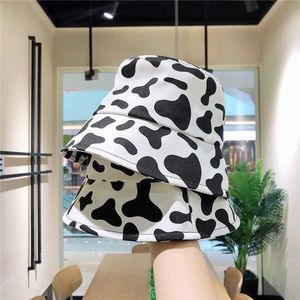 HBP Nya modehattar Cow Print Women Bucket Hat Wide Breim Portable Fisherman Caps Female Lady Flat Top Outdoor Panama Fordable Sun Cap P230327