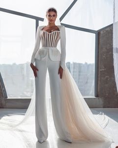 Luxus-Overall-Hochzeitskleid mit Perlen 2023 Elegante Satin-Hose Boho-Strand-Hochzeitskleider mit Schleppe Langarm Vestido Novia Western-Brautkleider der 1950er Jahre Kirche