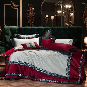Zestawy pościeli Luksusowe eleganckie haft patchwork satynowa kołdra Zestaw wysokiej klasy 4/6/10pcs blachy łóżka poduszki