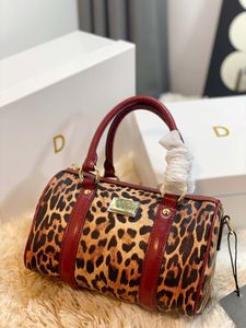 23SS Fashion Designer Bag Womens Luxury Tote Bag Ladies Cross Bodys Totes Bags Classic axlar Handväskor Leopard Sac