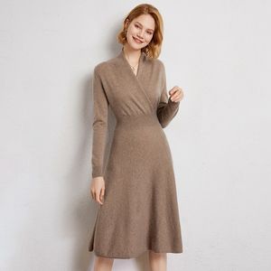 Casual Dresses Premium Elegant Cashmere Women's Dress Medium Length V-Neck Dress Loose Bottom Deep Autumn Warm Dress 230330