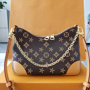 M45832 Kabartma Boulogne Omuz Sling Tote Çanta Kadın Cüzdanları Erkek Hafta Sonu Hafta Sonu Pochette Seyahat El Çantaları Lüks Tasarımcı Altın Zincir Crossbody debriyaj Alışveriş Çantası