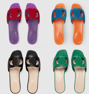 Designer Lady Pop Shop Sandália Flat Sandália Corte intertravamento Slide plana Calfskin Leather Mulher Slipers Slides recortados