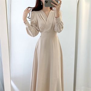 Casual Dresses Harajuku V-neck Puff Sleeve A-line Women's Long Dress Solid Midi Robe Korean Office Dress Elegant Spring 230330