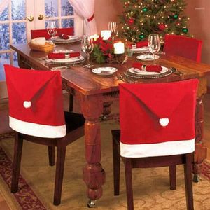 Juldekorationer Santa stol täcke år middag fest röd hatt bakre hem nonvävd gammal man stor uppsättning restaurangbord