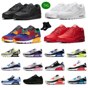 2023 Löparskor Dam Sneakers Trippel Vit Svart Supernova Raptors Infraröd Reverse Duck Camo Viotech UNC Grape Herr Jogging Walking Trainers 36-45