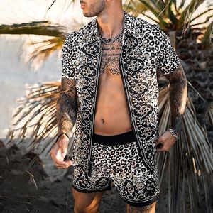 Men's Tracksuits Men Leopard Print Hawaiian Sets Summer Short Sleeve Button Short Shorts de rua de rua casual Mens de 2 peças 230330