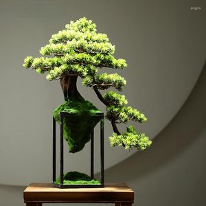 Flores decorativas Planta de simulação em estilo chinês Bonsai Indoor acolhedor Pine em vasos verdes em putas de árvore falsa Micro-Landscape Decoration