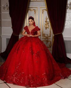 Rotes Ballkleid Brautkleider V-Ausschnitt Ärmellose Pailletten Schulterfrei Applikationen Perlen Bodenlange Rüschen Diamanten Rüschen Brautkleider Plus Size Vestido de novia