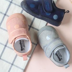 첫 워커 스프링 베이비 신발 귀여운 소년 여자 첫 워커 브랜드 고품질 소프트 밑창이 아닌 스니커즈 유아용 면화 신발 CSH1191 230330