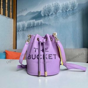 Brand Luxuries Bucket Buck Designer أعلى جودة أكياس كتف Leathe أصلية للسيدات أزياء بيع جيدا حقائب اليد الفاخرة الكلاسيكية 230330