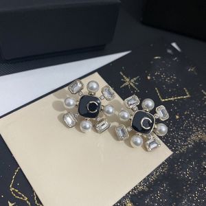 Jewelry Designers Studs Earring For Women Fashion Designer Stud Earrings Women Gold Pearls Diamonds Classic Ear Hoop Pendants 2303303PE