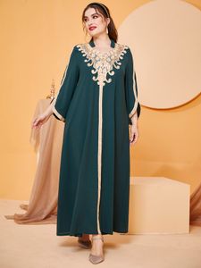 Plus -klänningar Toleen Abaya Size Dress för muslimska kvinnor med långa ärmar Lyxbroderi Solid Color Evening Party Festival Robe Tyg 230330