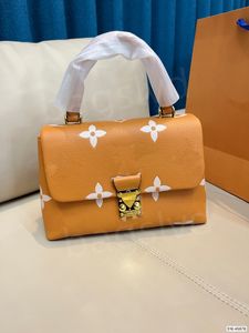 Lüks Tote Çanta Tasarımcı Çanta Messenger Çanta Kadın Omuz Çantası Moda Çantası Kabartmalı L Mektup Crossbody Çanta Çanta Çantaları Turuncu Çapraz Vücut Çöp Debriyaj Cüzdanı 5 Renk