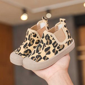 Scarpe da bambino per bambini all'aperto atletico per bambini primaverili di tela di tela stampano leopardo ragazzi comodi scarpe casual per ragazze stivali da scarpe da ginnastica W0329