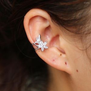 Ryggar örhängen 925 Silver Korea Style Flower Shape Emamel Clip on Earring Girls Kids Party Söta härlig elegant minimal wrap