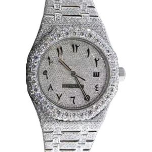 Armbandsur Hip Hop Bust Down Blingbling Watch Round Cut All Size Anpassa handgjorda isklockor för Mens Cz Diamond Watch