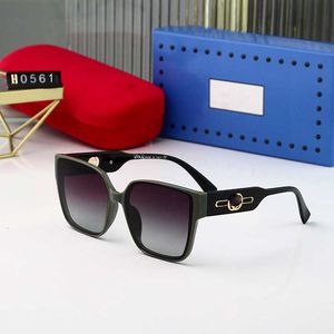 Mode g Brief Luxus Sonnenbrille 2023 Neue personalisierte Katzen -Auge -Sonnenbrille Frauen passen G -Buchstaben an