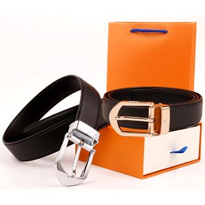 Man Belts Luxus-Designer-Gürtel mit goldenen silbernen Nadelschnallenbünden für Frauen-Rindsleder-Gürtel