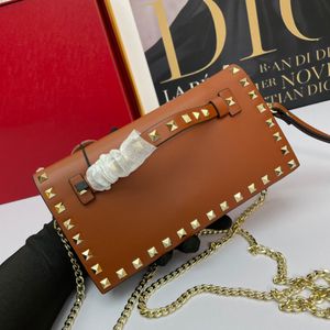 Women Bags Fashion Stud Purse Top Version Handbags Great Cowhide Shoulderbags Cool Style Lady Shoulderbags Lady Purse Girl Tote bags Great Quality Hardware